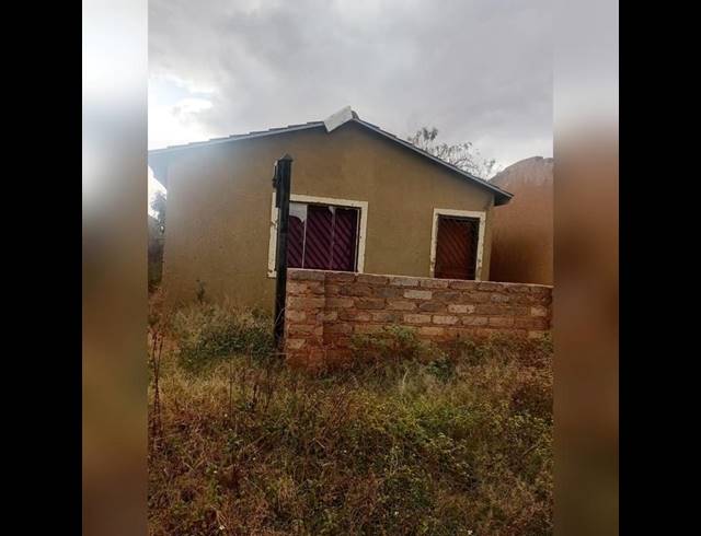 2 BEDROOM HOUSE FOR SALE IN SOSHANGUVE SOUTH